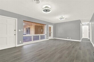 2864 NE 32nd St in Fort Lauderdale, FL - Building Photo - Building Photo