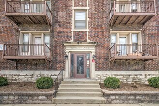1642 S 39th St-Unit -2N in St. Louis, MO - Foto de edificio - Building Photo