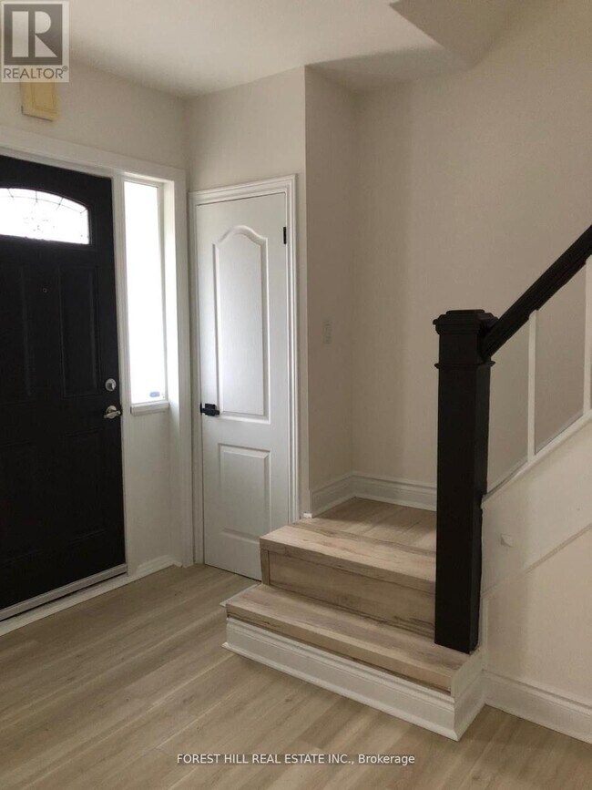 14 Leith Pl in Toronto, ON - Building Photo - Building Photo