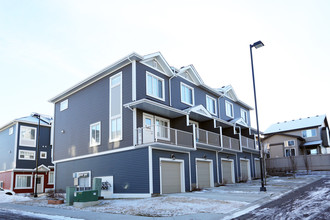 65 Evansridge Ct NW in Calgary, AB - Building Photo - Building Photo