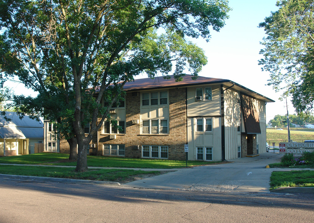 Capitol Hill Apt in Des Moines, IA - Foto de edificio