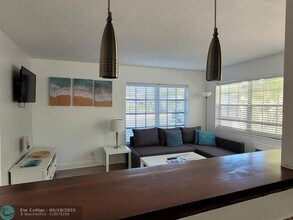 3226 NE 12th St in Pompano Beach, FL - Foto de edificio - Building Photo