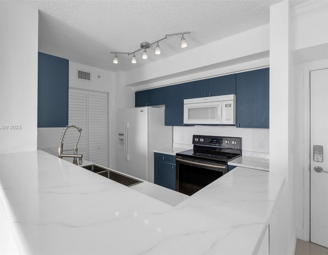 property at 1900 Van Buren St