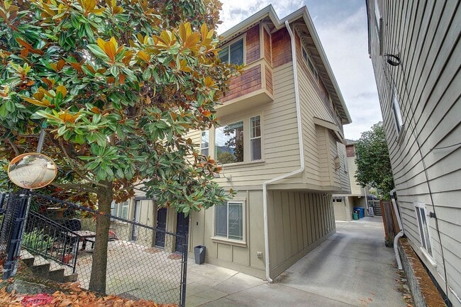property at 2106 E Terrace St