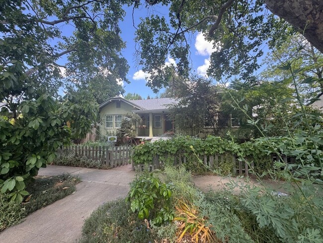 property at 5011 San Francisco Blvd