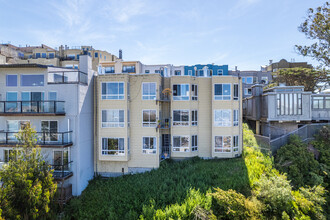 357 Upper Ter in San Francisco, CA - Building Photo - Building Photo