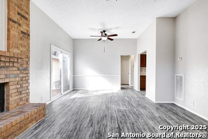 7429 Barnsley in San Antonio, TX - Building Photo - Building Photo