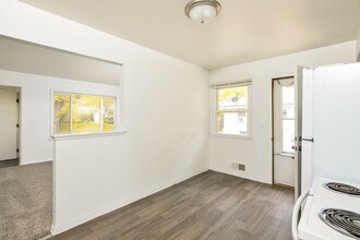 3959-3959 Oregon Ave N in Minneapolis, MN - Building Photo - Building Photo