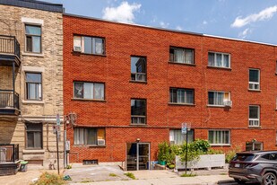 1025 Lacasse Rue in Montréal, QC - Building Photo