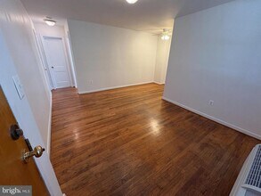 806 Jefferson St in Alexandria, VA - Foto de edificio - Building Photo