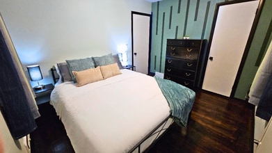 7433 15th Ave S in Minneapolis, MN - Foto de edificio - Building Photo