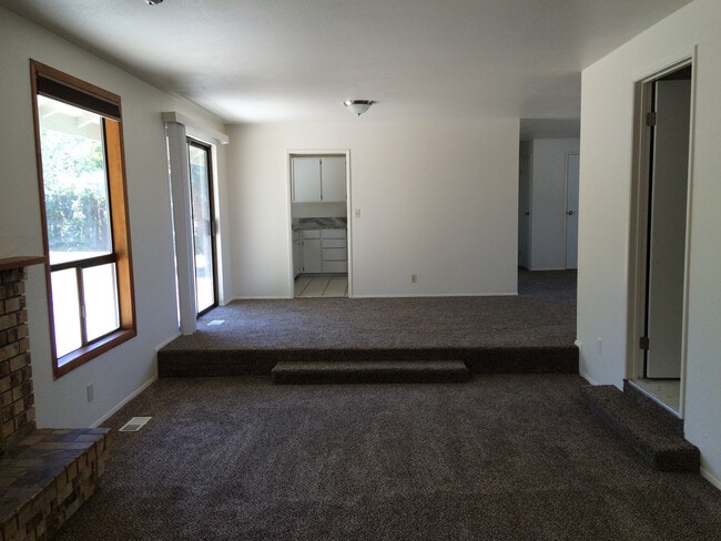 2139 S Beaumont Dr in Moses Lake, WA - Building Photo - Building Photo