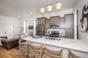 1706 Lang St, Unit 1 in Cincinnati, OH - Building Photo