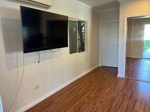 12640 Bessemer St in Los Angeles, CA - Building Photo - Building Photo