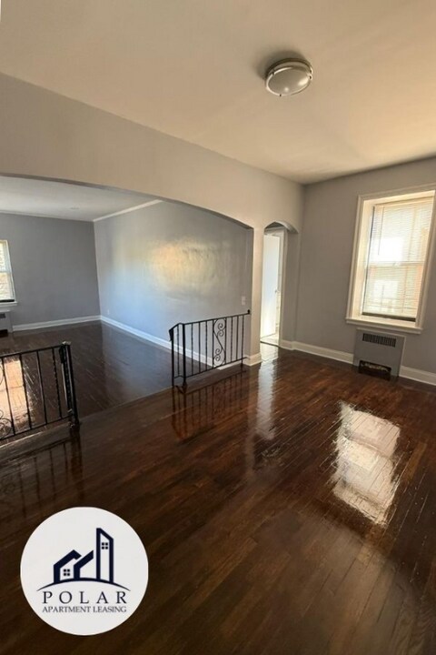 33 S Munn Ave in East Orange, NJ - Building Photo