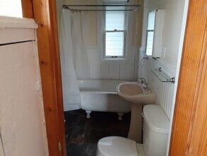 454 N 28th St in Milwaukee, WI - Building Photo - Building Photo