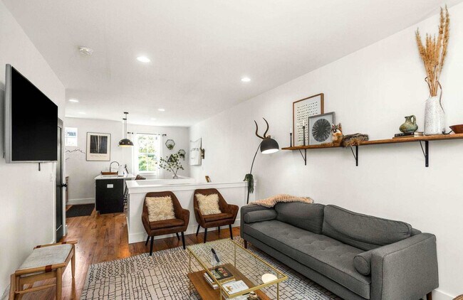 4908I Delaware Ave-Unit -ID1302202P in Nashville, TN - Building Photo - Building Photo