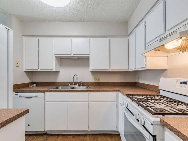 property at 1110 Hyridge St