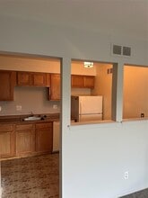 25300 Shiawassee Cir in Southfield, MI - Building Photo - Building Photo