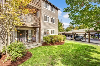 Vista Ridge in Issaquah, WA - Foto de edificio - Building Photo