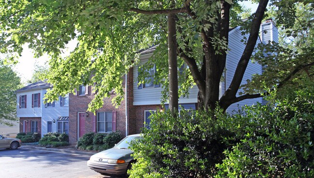 The Meadows in Burlington, NC - Building Photo - Building Photo