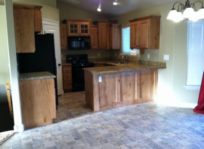 2068 Edmiston Dr in Idaho Falls, ID - Building Photo - Building Photo