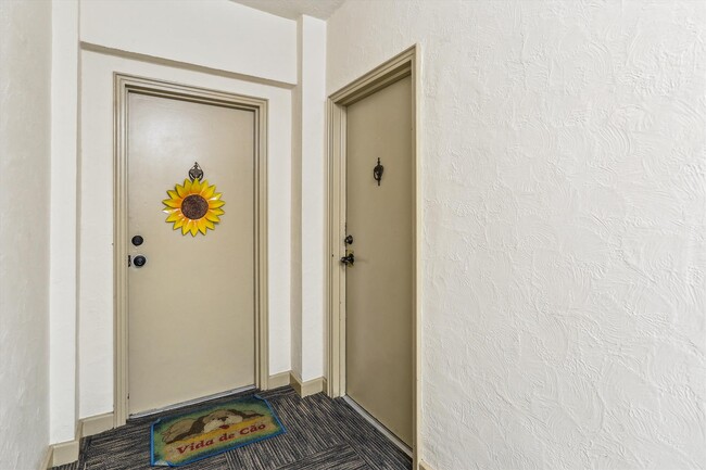 3028 Wisconsin Ave NW in Washington, DC - Building Photo - Building Photo