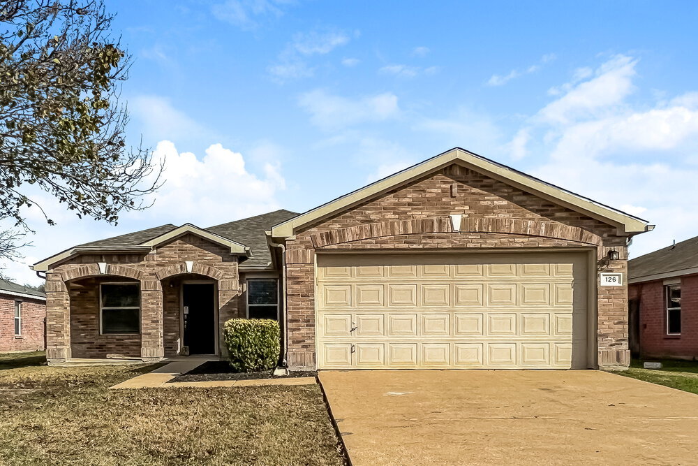 126 Stanford St in Forney, TX - Building Photo