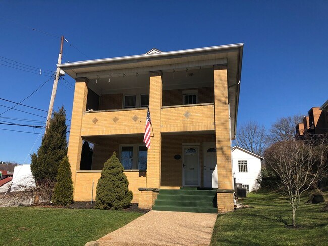357-359-359 Washington Ave in Oakmont, PA - Building Photo - Building Photo