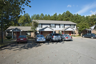 Adairsville Arms Apartments in Adairsville, GA - Building Photo - Building Photo