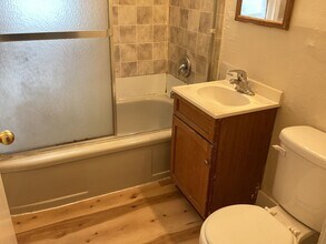 5260 N 28th St in Milwaukee, WI - Building Photo - Building Photo