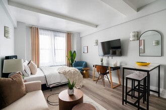 240 W 73rd St, Unit SI ID1022038P in New York, NY - Building Photo - Building Photo