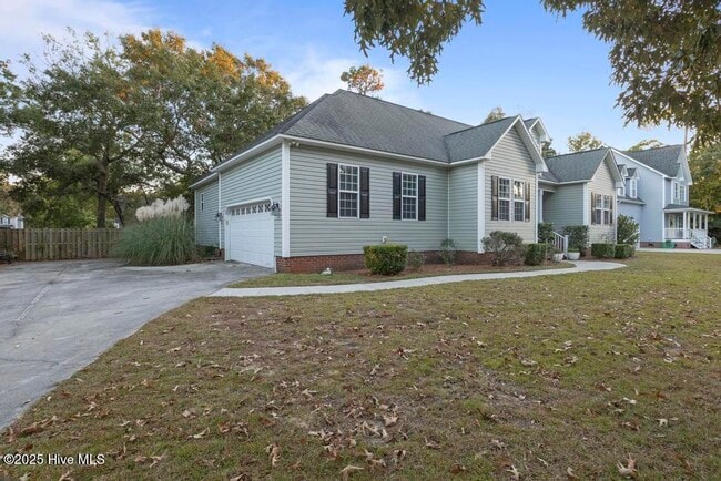 118 Shellbank Dr in Sneads Ferry, NC - Building Photo - Building Photo