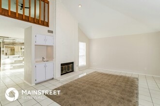 1210 Fox Hollow in Carrollton, TX - Building Photo - Building Photo