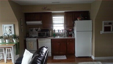 9418 Glenashley Dr in Cornelius, NC - Building Photo - Building Photo