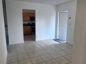 4775 NW 9th Dr, Unit 4775 in Plantation, FL - Foto de edificio - Building Photo