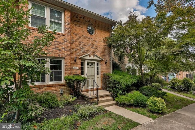 7603 Heatherton Ln in Potomac, MD - Foto de edificio - Building Photo