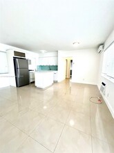 2031 Jackson St in Hollywood, FL - Building Photo - Building Photo