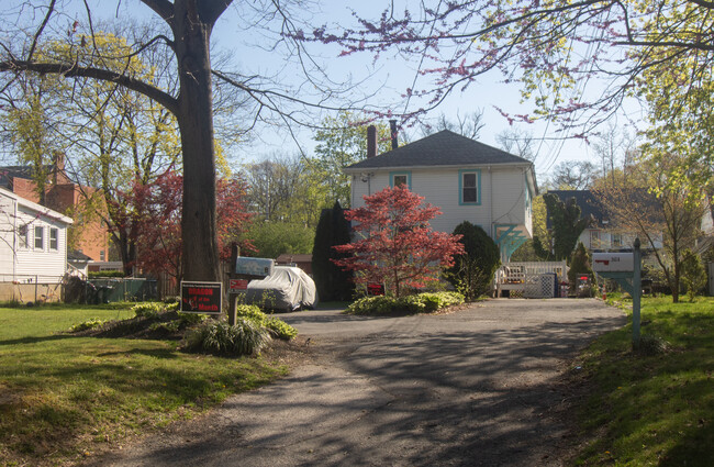 243 Rutland Ave in Mount Holly, NJ - Building Photo - Building Photo