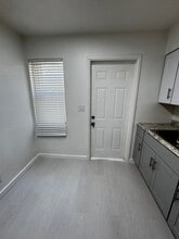 705 W Branch St, Unit 1 in Lantana, FL - Foto de edificio - Building Photo