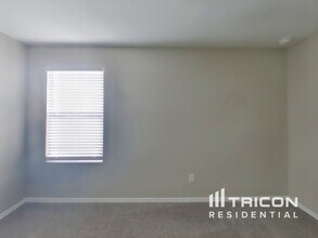 5010 Everett Loop in Converse, TX - Building Photo - Building Photo