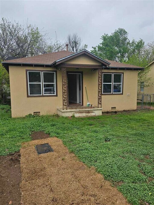 1314 NW Kingsbury Ave in Lawton, OK - Building Photo