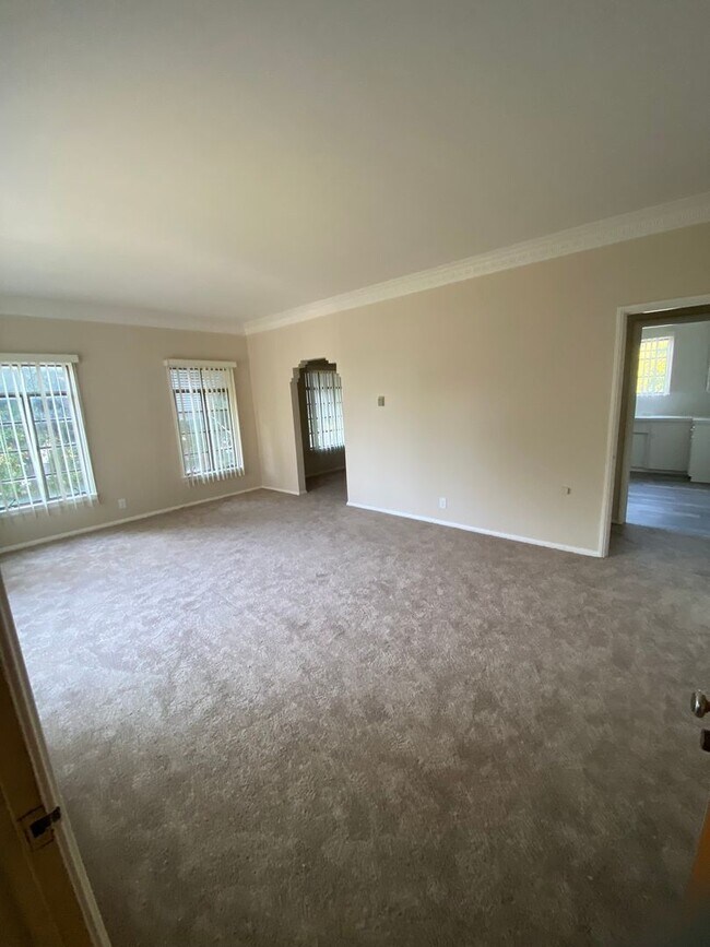 1219 E Washington Blvd-Unit -1366 in Pasadena, CA - Building Photo - Building Photo