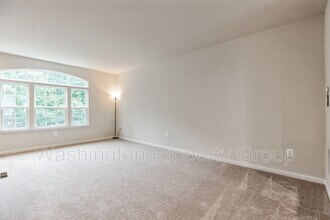 18315 Reaper Hl Ct in Triangle, VA - Building Photo - Building Photo