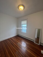 23 Harold St, Unit 3T in Somerville, MA - Building Photo - Building Photo