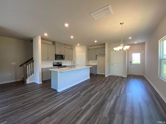 property at 908 Clearhaven Ln