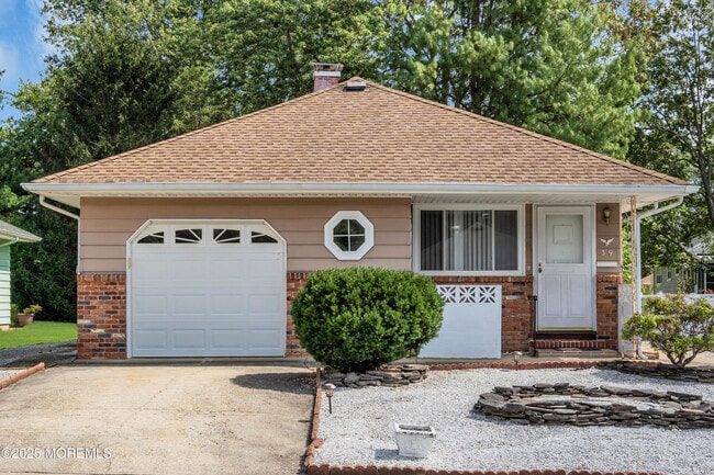 property at 39 Mt Katadin Dr