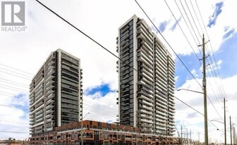 2545 Simcoe St N in Oshawa, ON - Building Photo