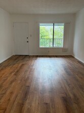 534 Santa Clara Ave in Los Angeles, CA - Building Photo - Building Photo