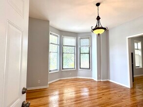 2021 N Western Ave in Chicago, IL - Building Photo - Building Photo